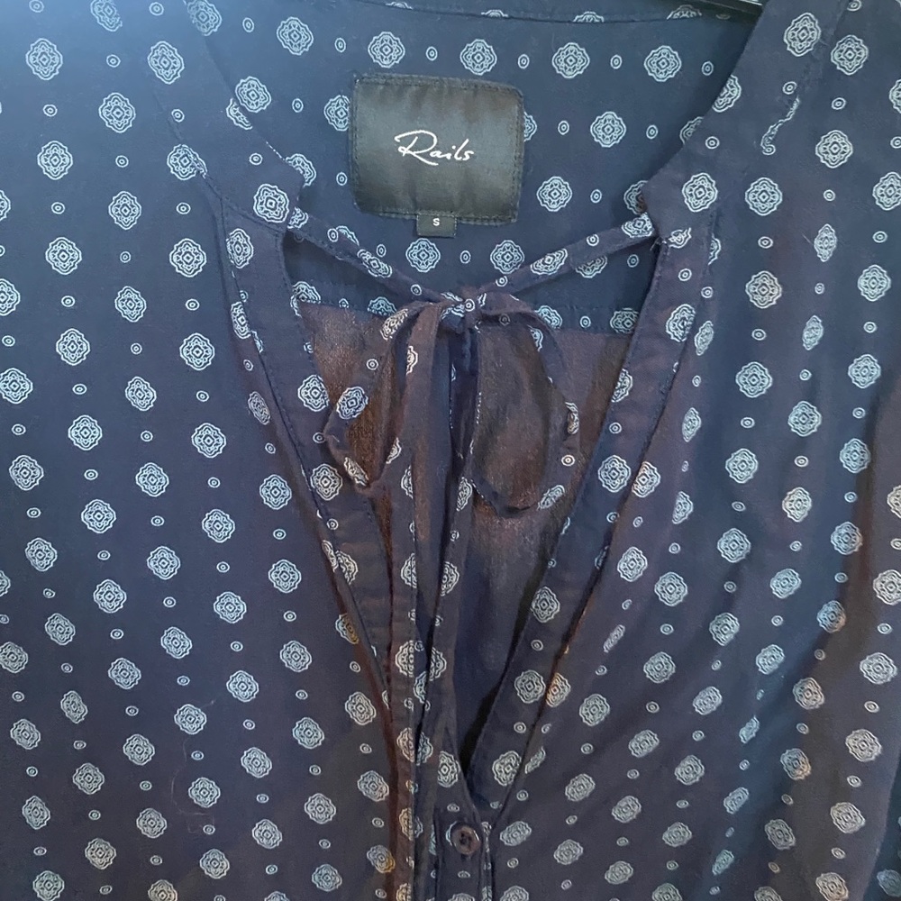 Size small blouse from Rails. - Picture 6 of 7